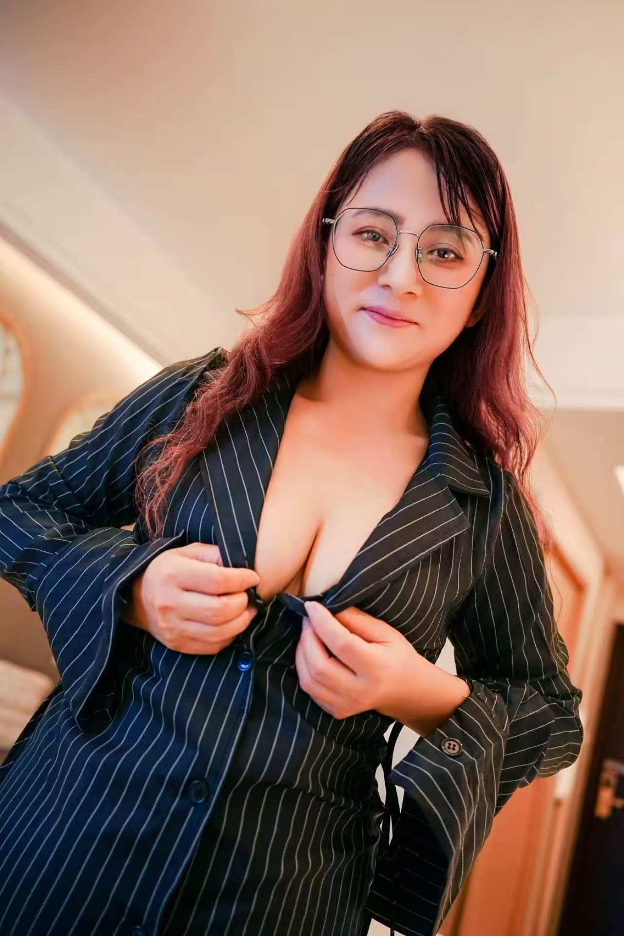 杭州市余杭区少妇哄哄