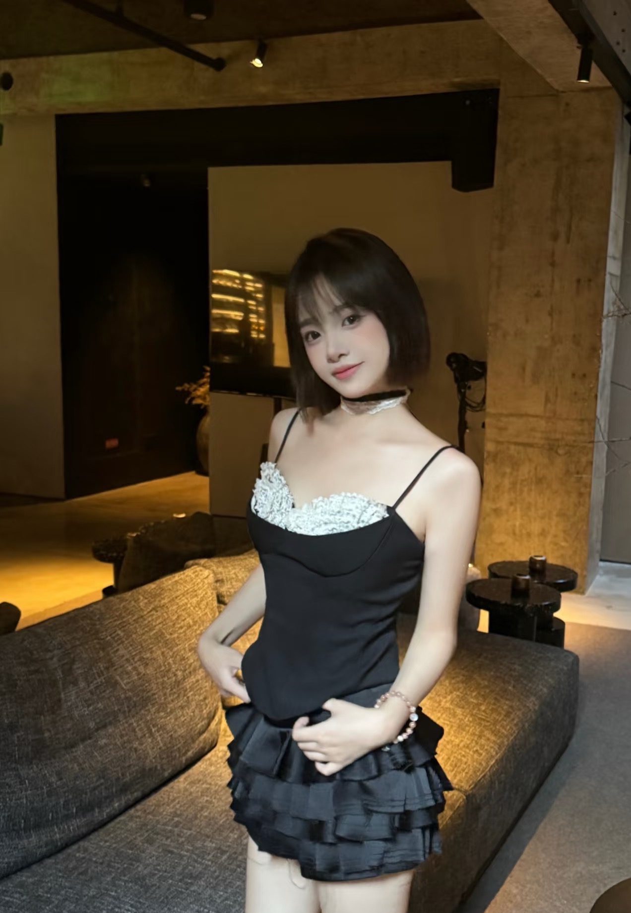 新人妹妹刚下海，多多关照