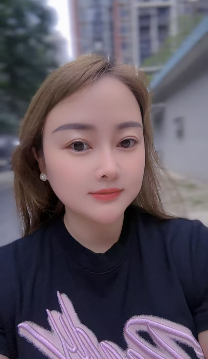 白净丰润御姐媛媛
