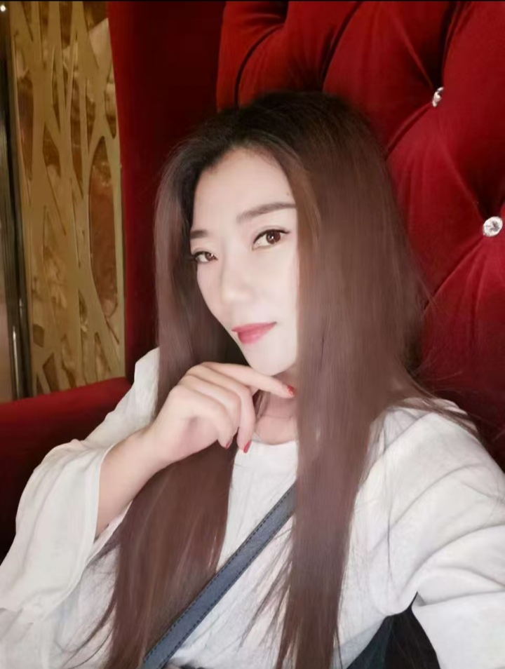 颍州区美腿御姐暖暖