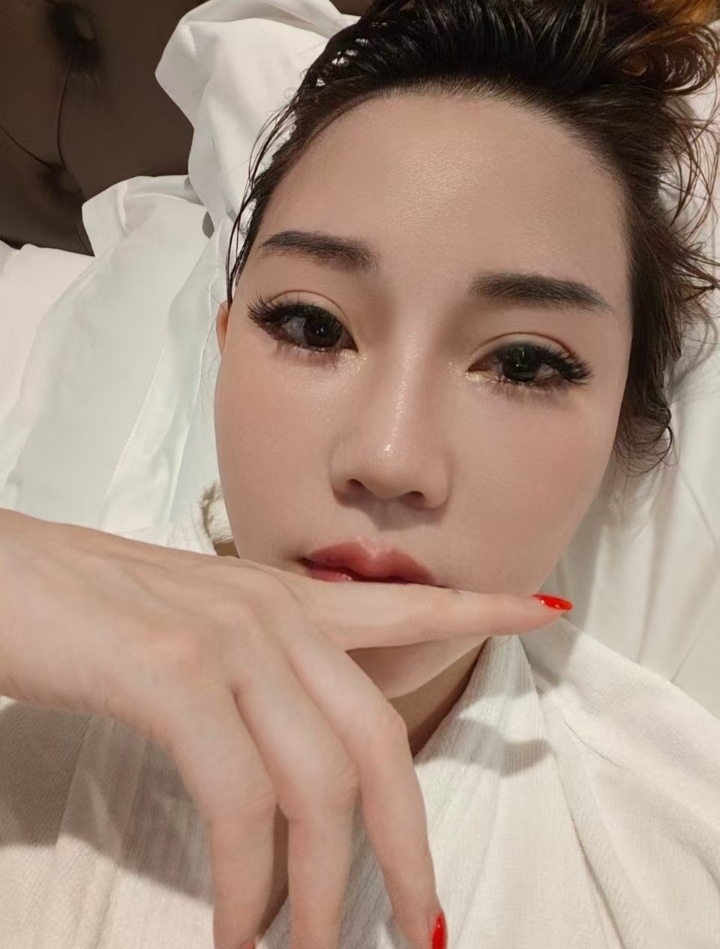 性感美艳小色魔