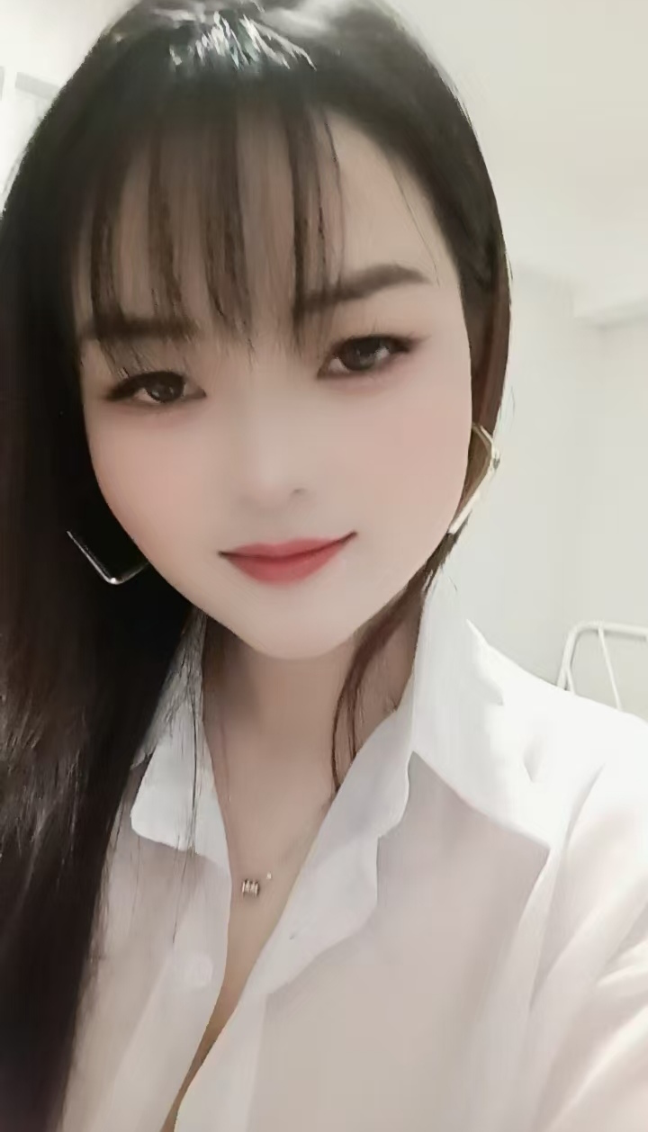 爆乳辣妹小可爱
