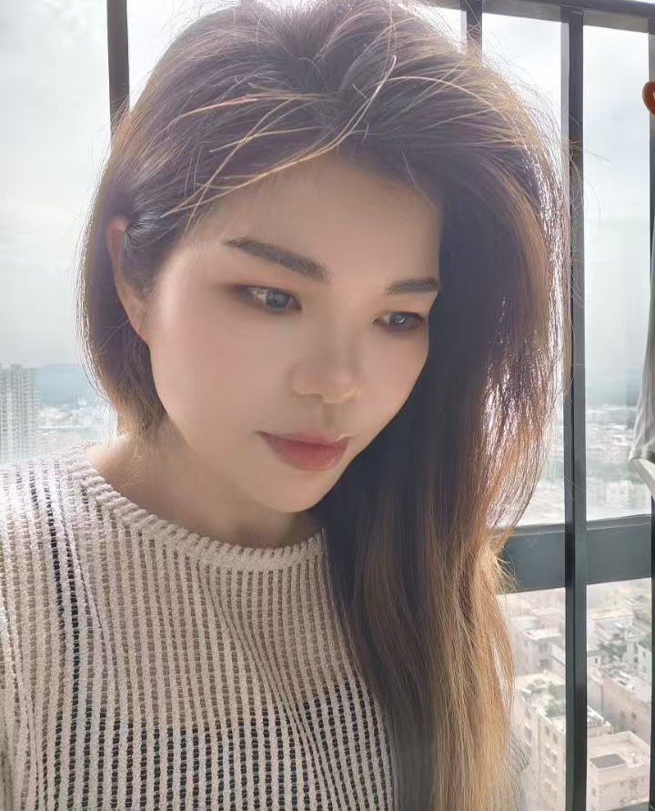 佛山大肉臀辣妹小小