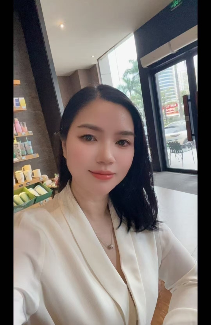 美艳丰润小姐姐喵喵