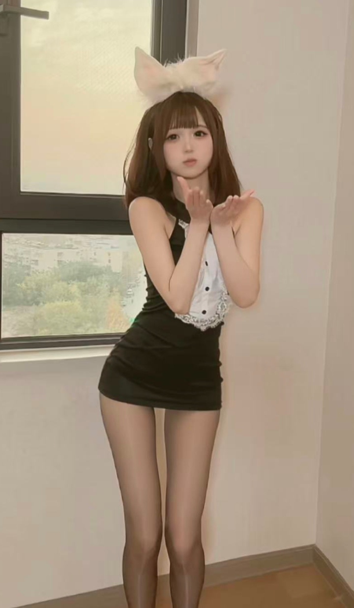 新茶萌妹兔兔找爸爸