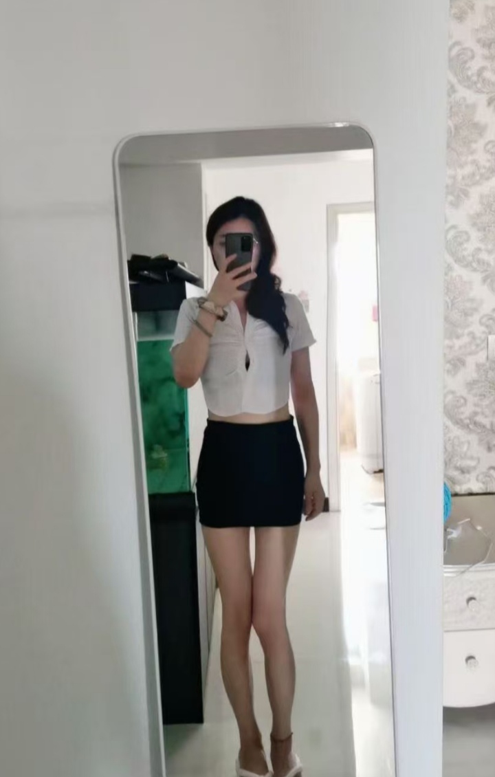 长安丰满眼镜妞鱼儿