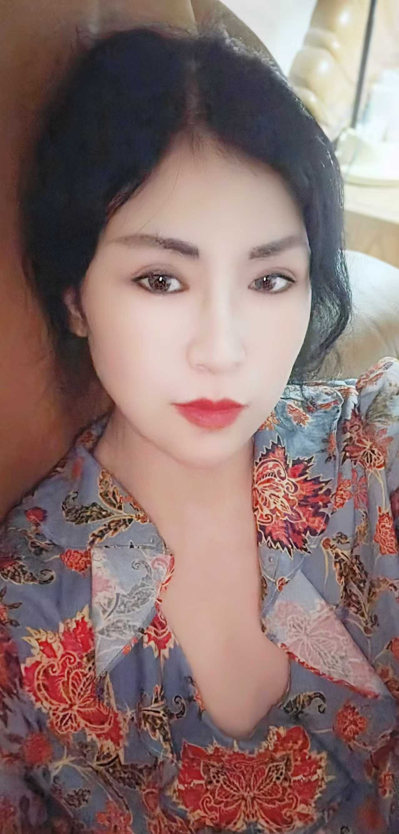 南岗韵味少妇美佳