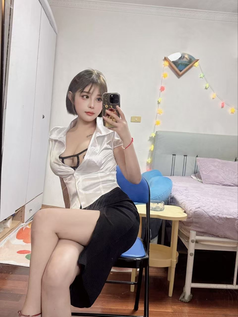 美乳短发辣妹兰兰