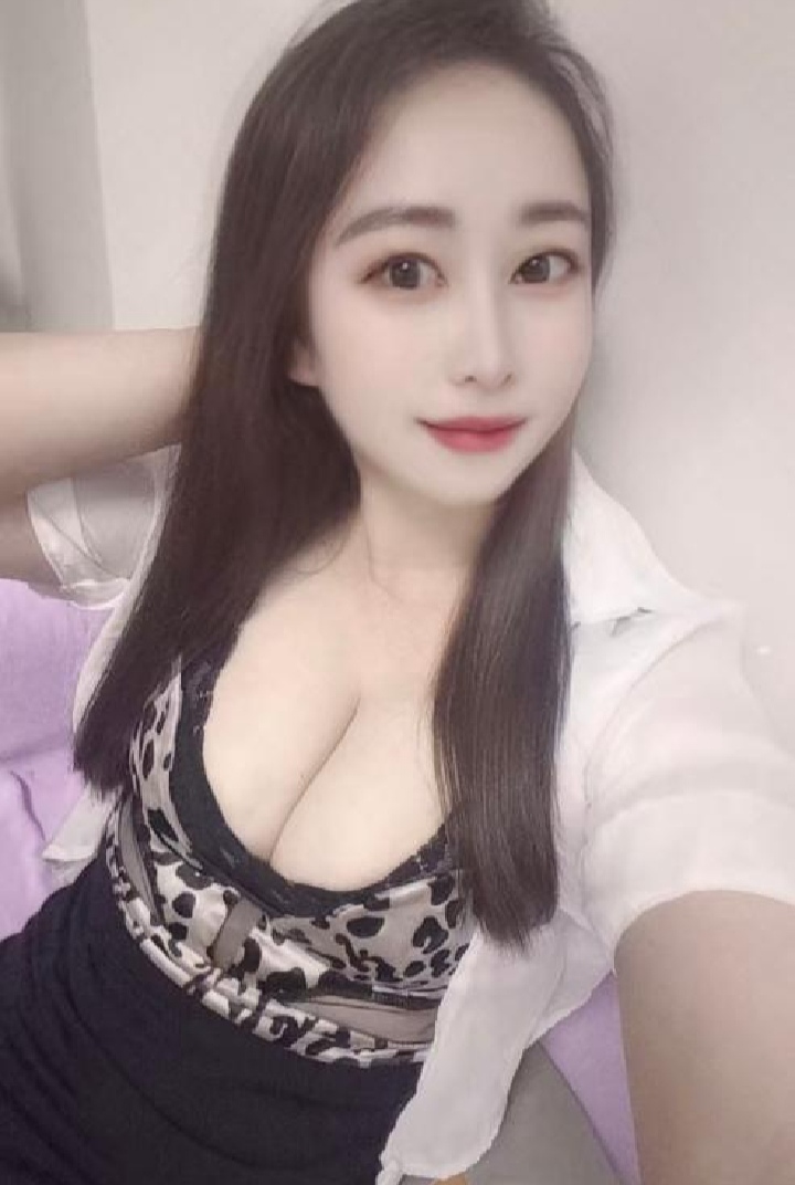 花都巨乳美少妇