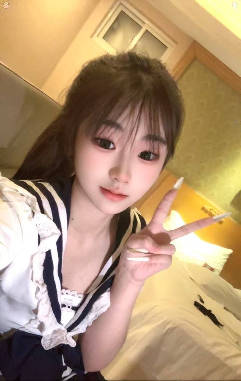 毛毛虫小美女