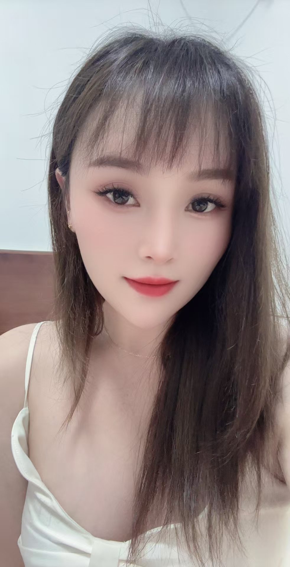 很小妹妹一样紧，房间也很干净
