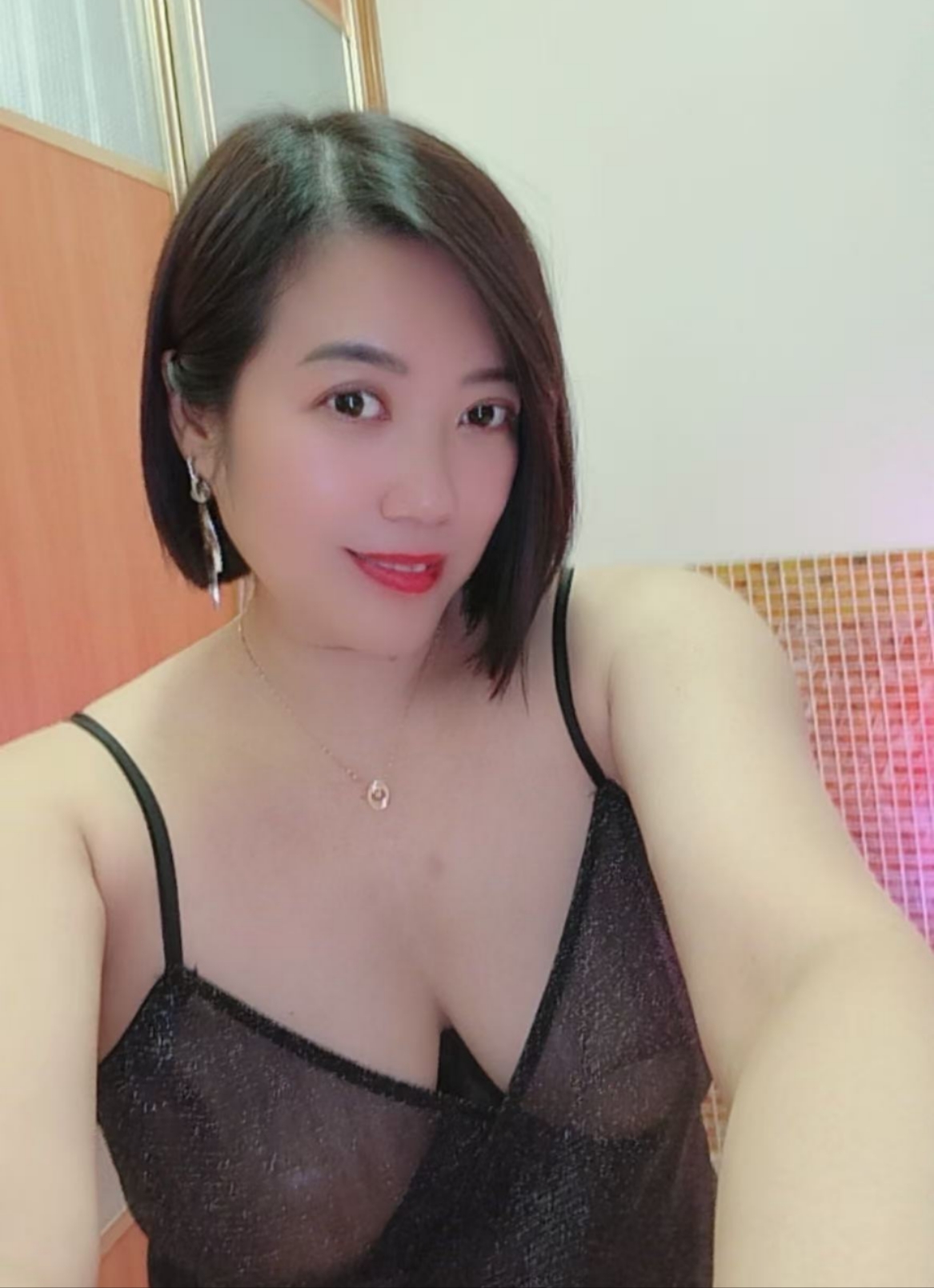 小姐姐人很温柔，服务也到位