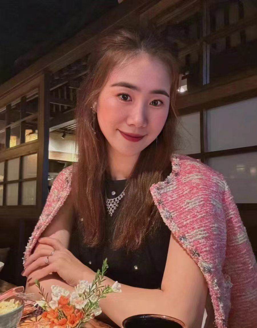 泉山区粉粉嫩嫩的甜妹