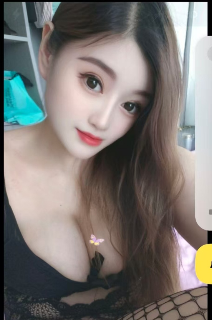 丰满情趣小少妇媚儿