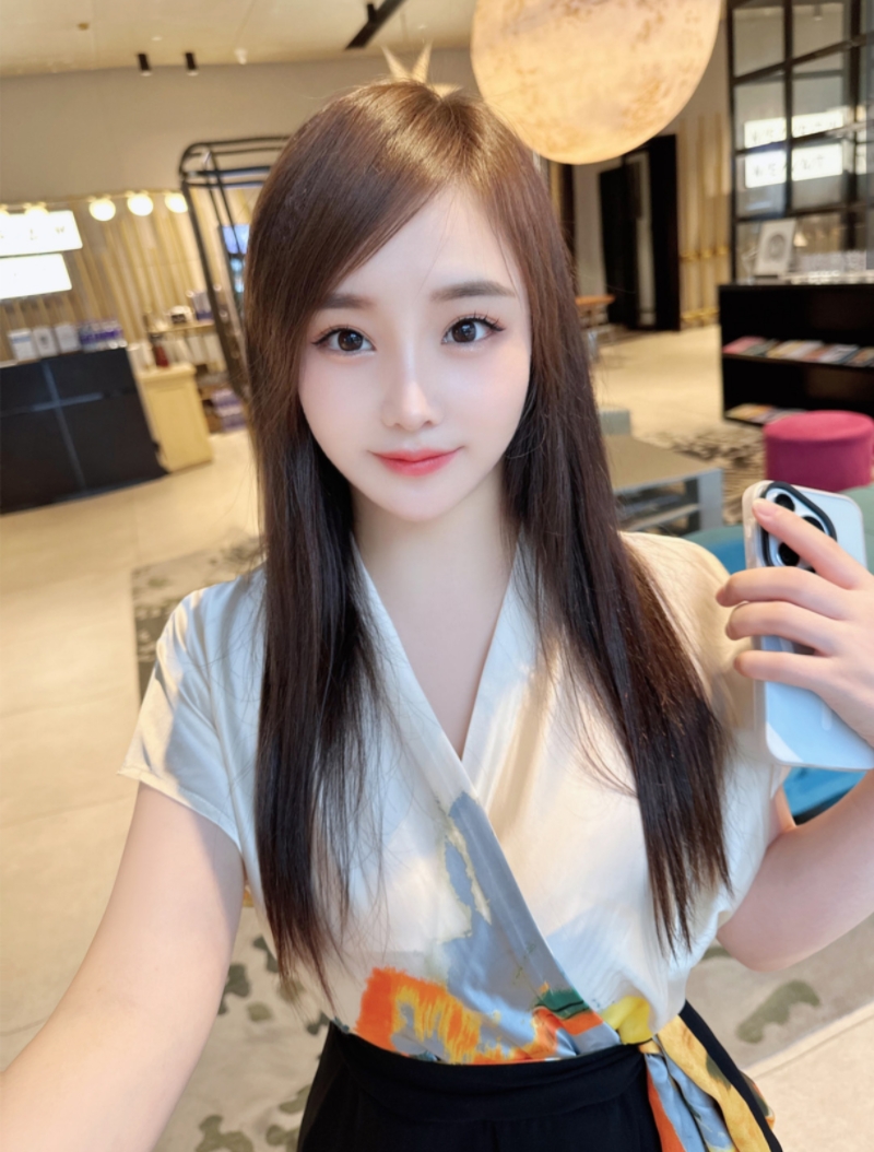 荔湾 8号线5号线西村地铁口 小玉玉