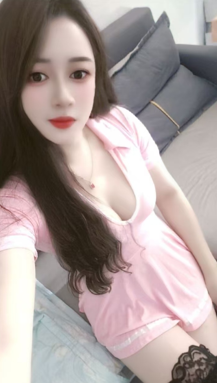 美乳情趣尤物悦悦