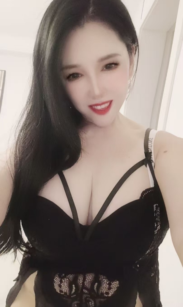 新吴爆乳欲女依依