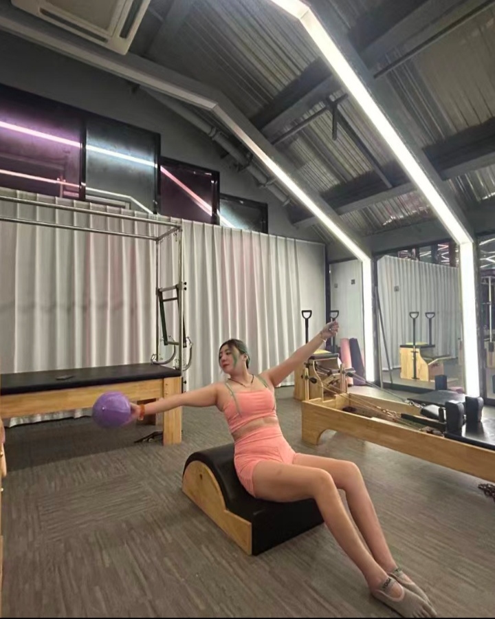 运动系纯欲小妮子