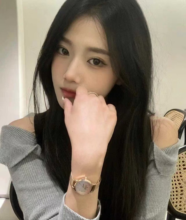 白嫩兼职苗族小姐姐