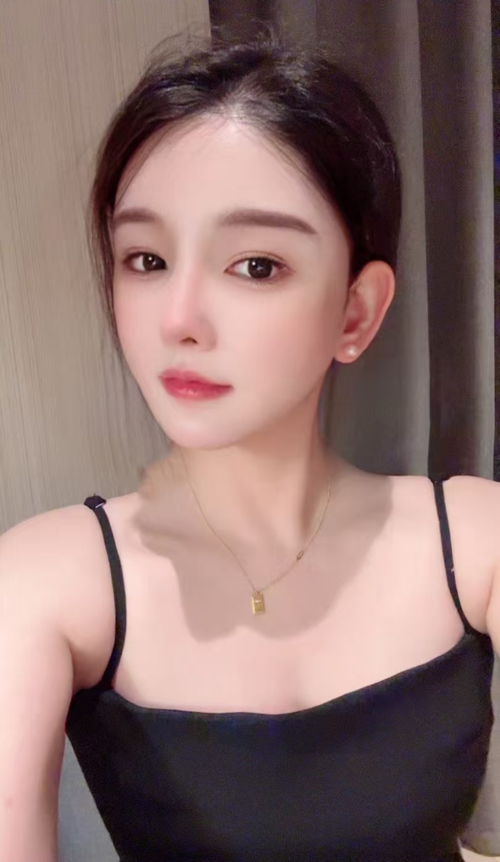 白嫩兼职甜妹bobi