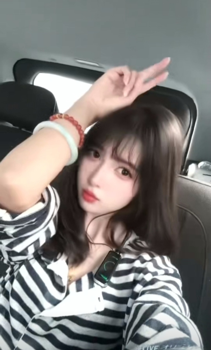 海洲白嫩小欲女