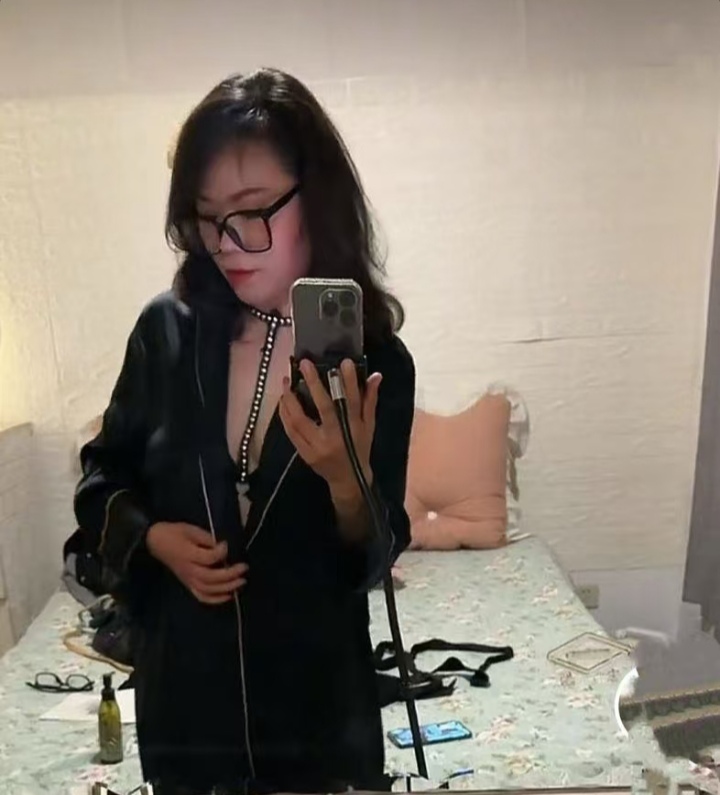 鼓楼风情御姐花花