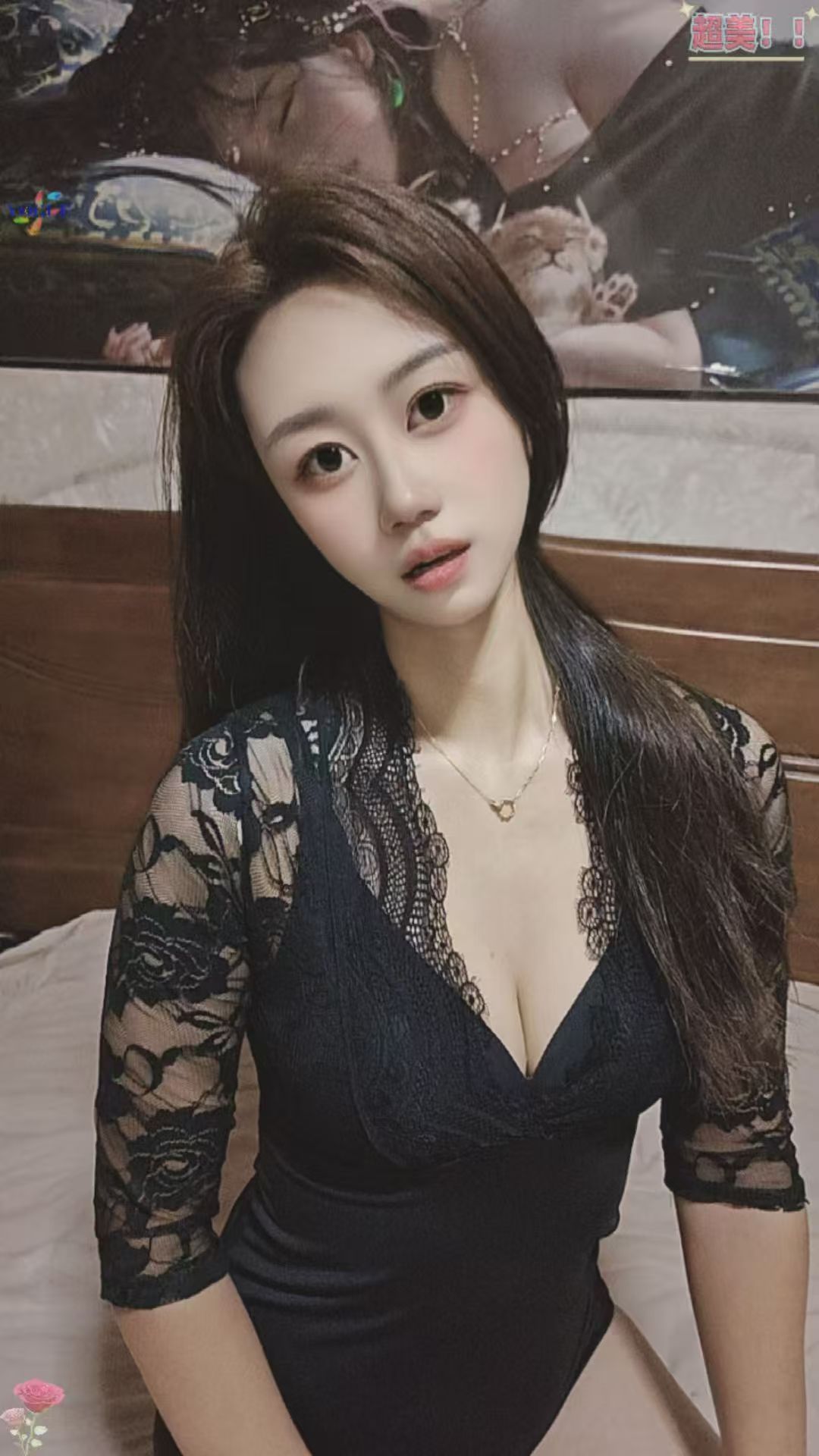 00后天然蜜桃臀萌萌