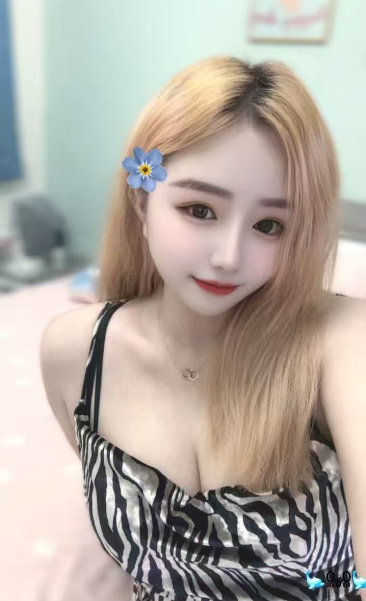 白嫩美乳辣妹慧芳