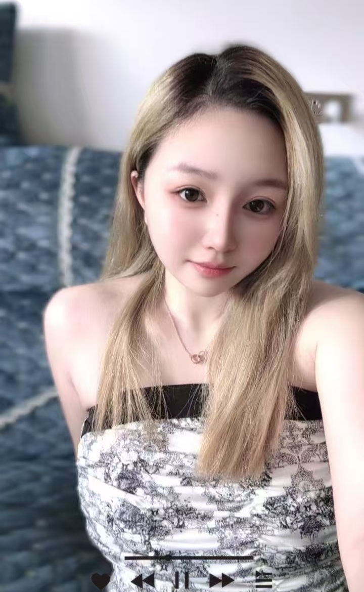 白嫩美乳辣妹慧芳