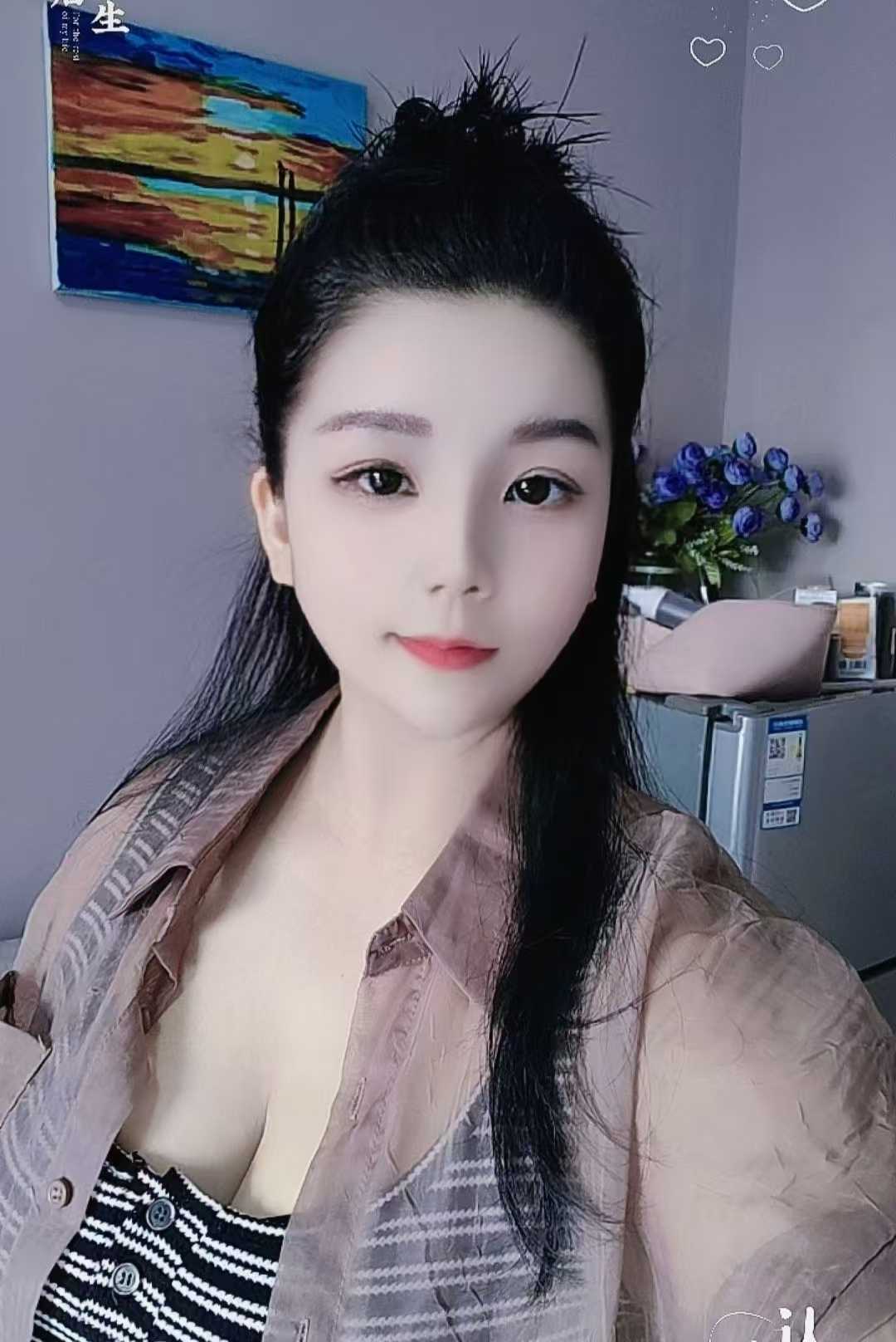 静安哺乳期宝妈，丰乳翘臀可吃奶