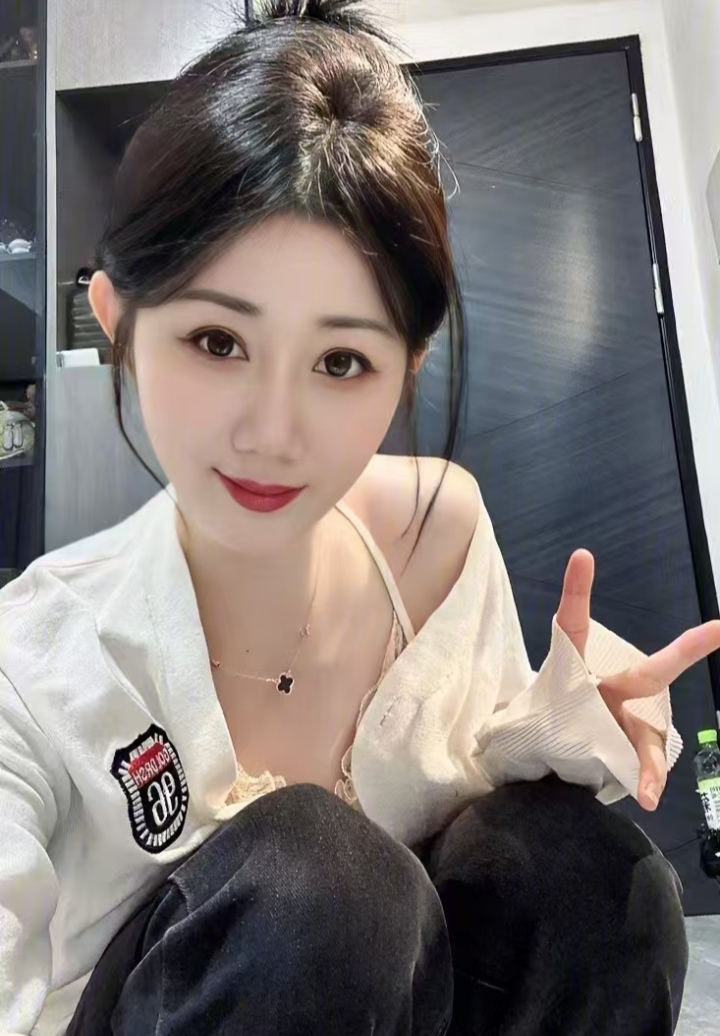 云龙兼职甜妹小茉莉