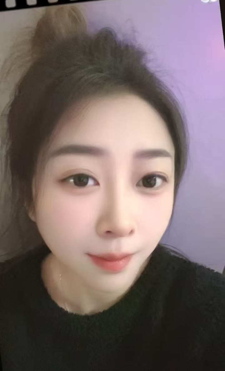 服务系大胸小姐姐