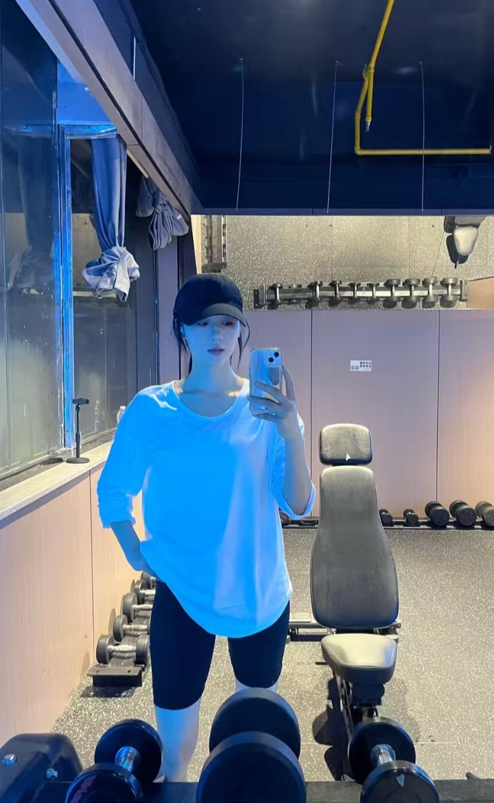 兼职运动系甜妹四四