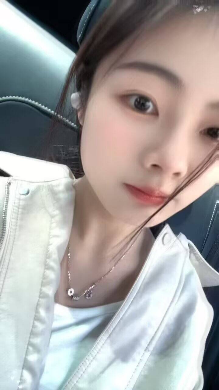 建邺女友感小甜甜