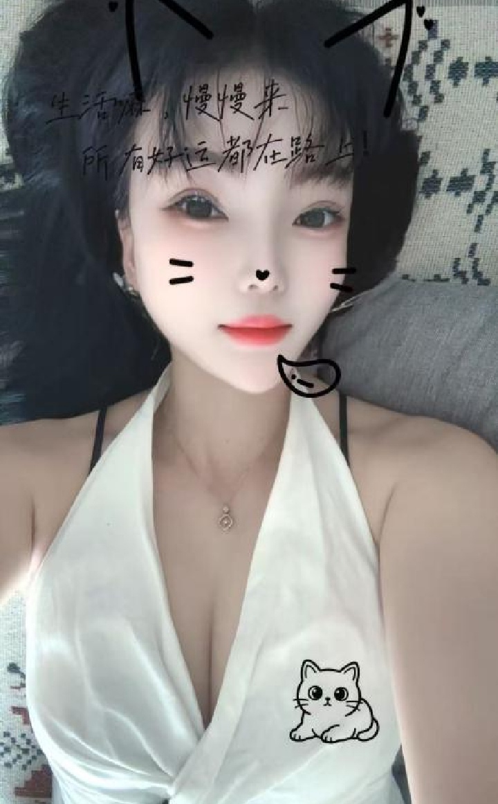 中原大胸制服辣妹小米