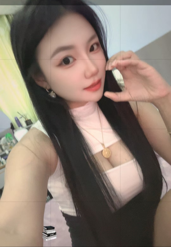 丰乳肥臀辣妹雪儿