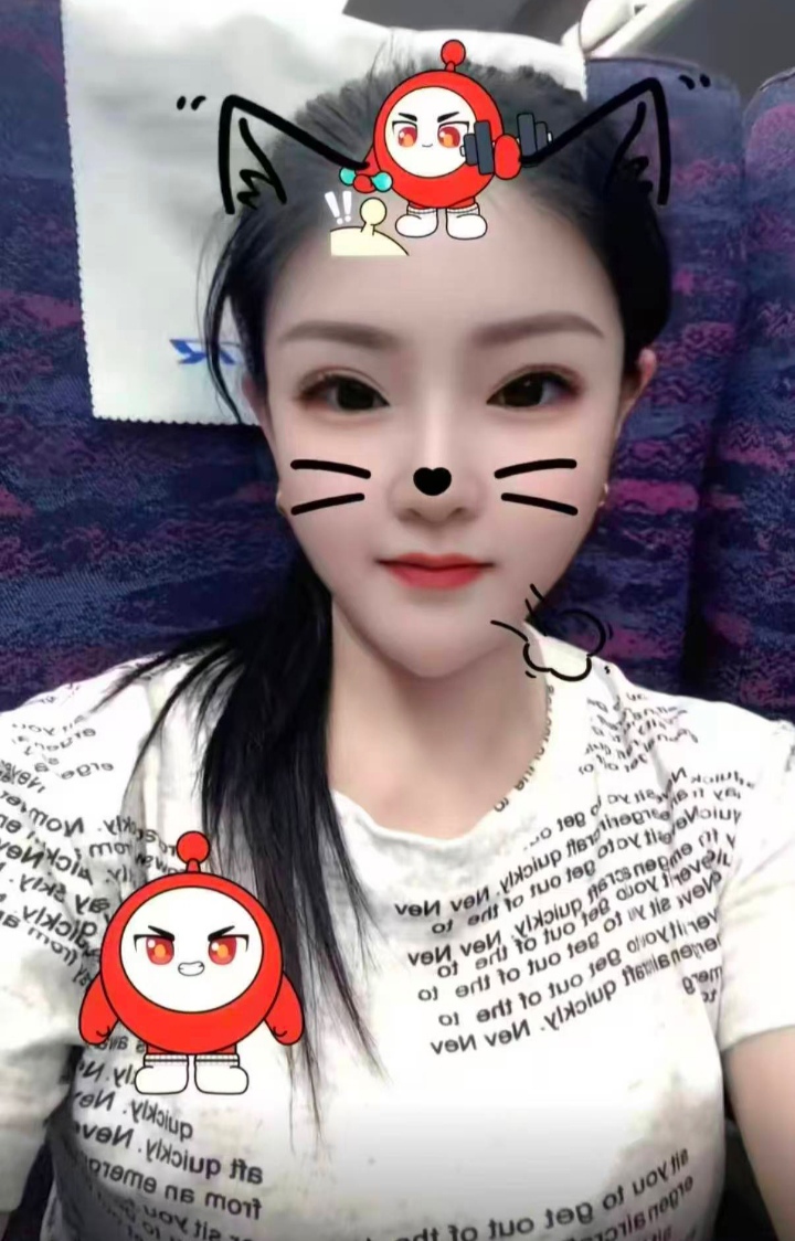 滨江大白奶辣妹莉莉