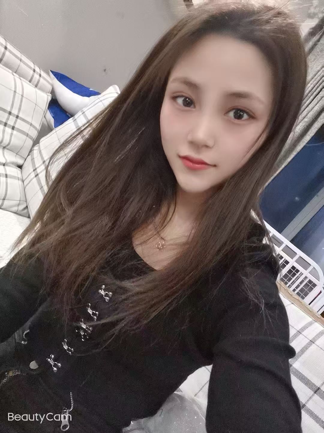 新吴雅雅，温柔可爱