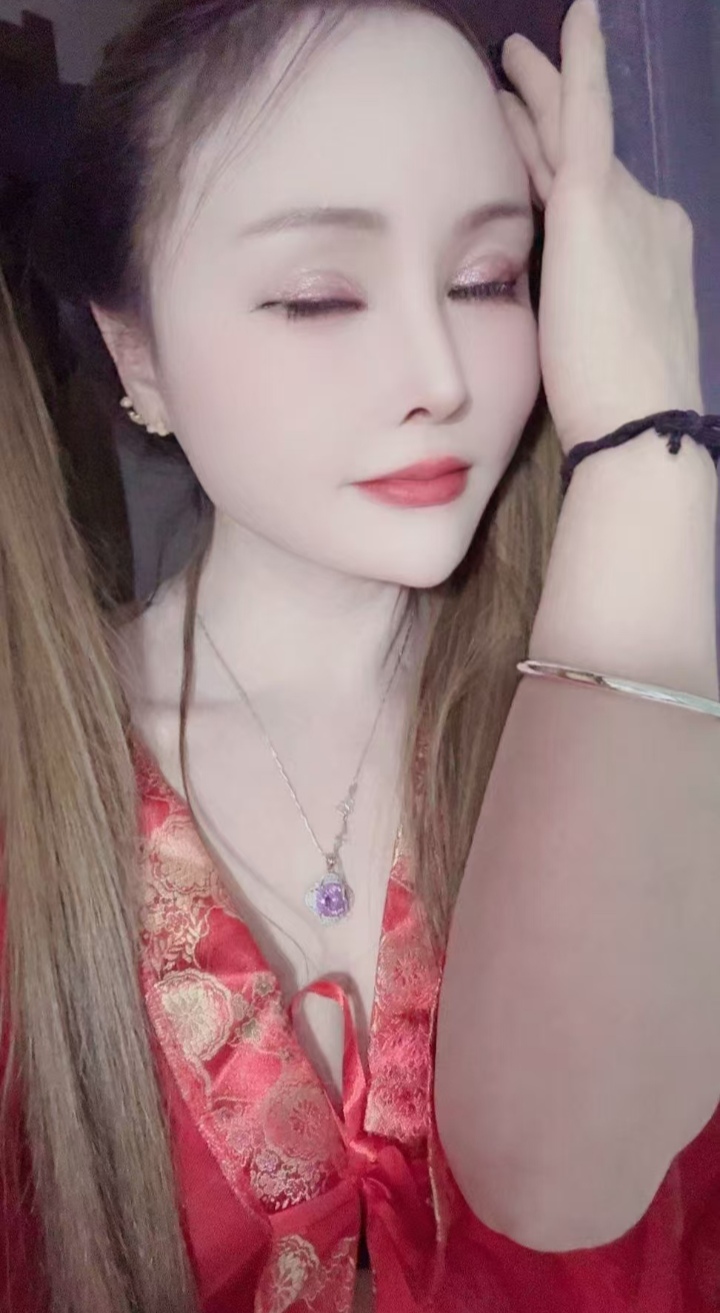 江宁魅惑妖精桃子