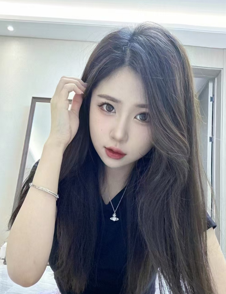 港闸黑丝美腿娜娜