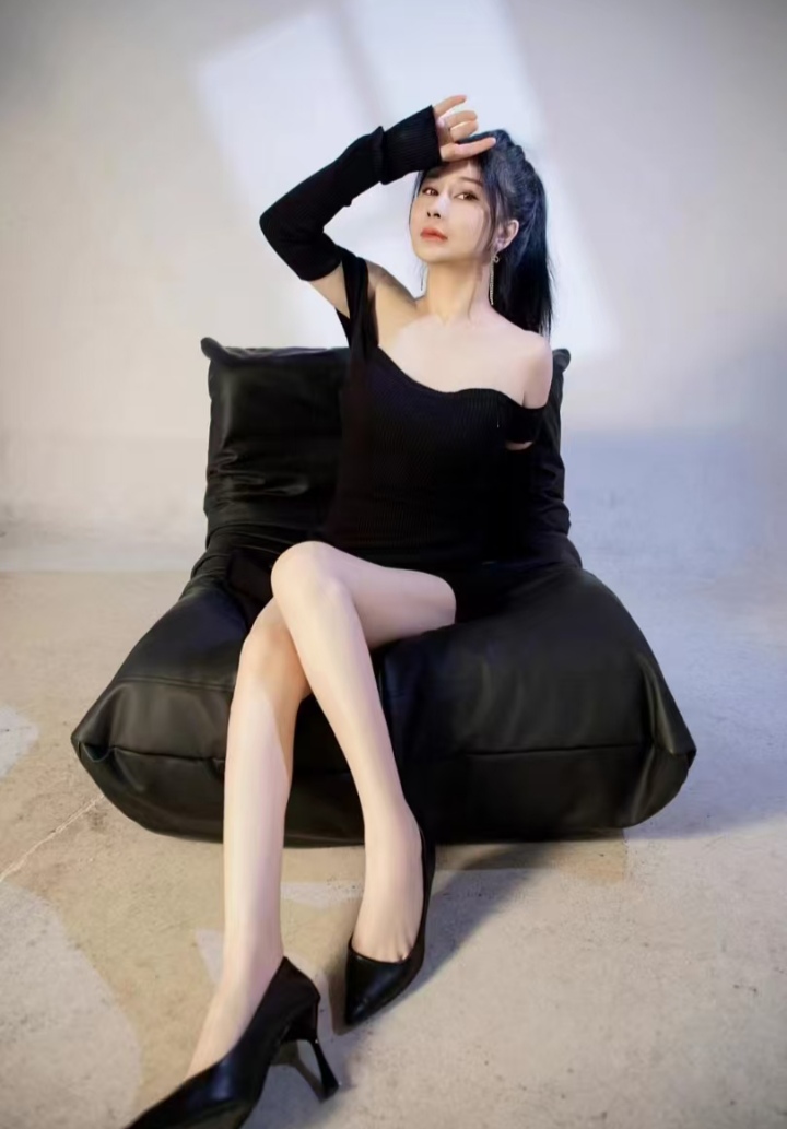 晋安丰润美御姐梓晴