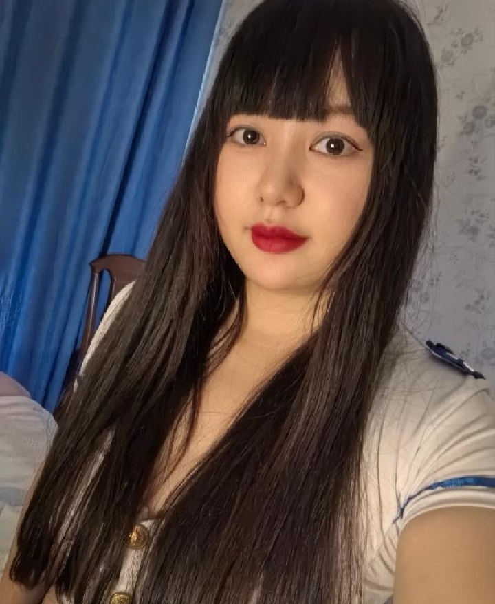 张家港喷水制服妹