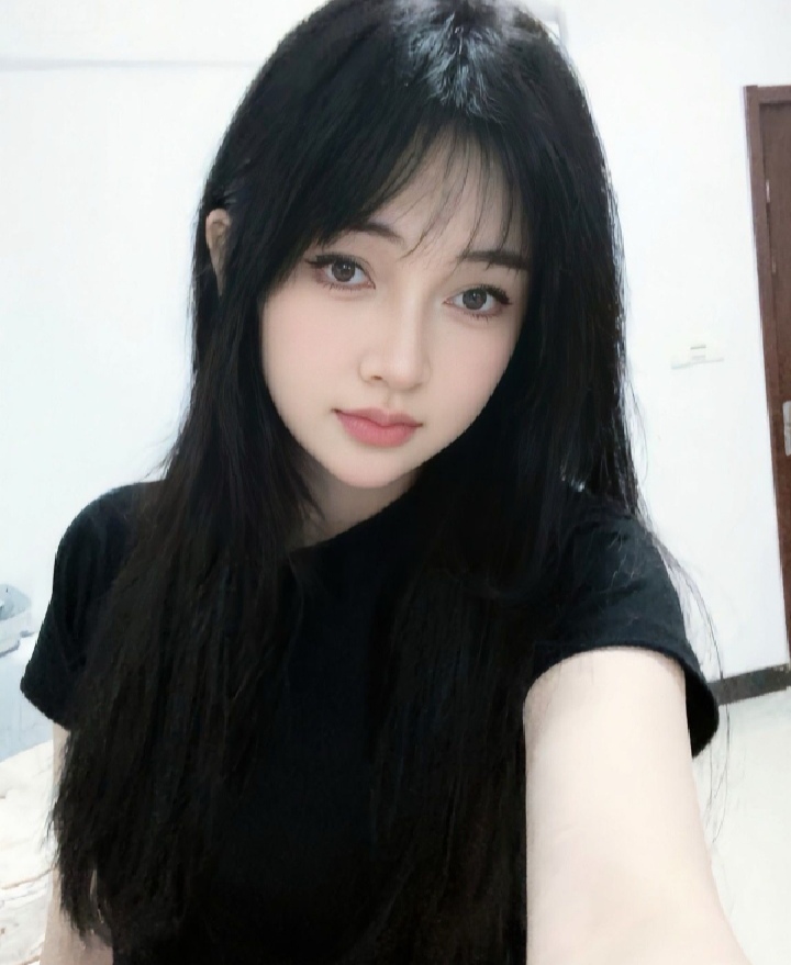 微胖极品美妞小月亮