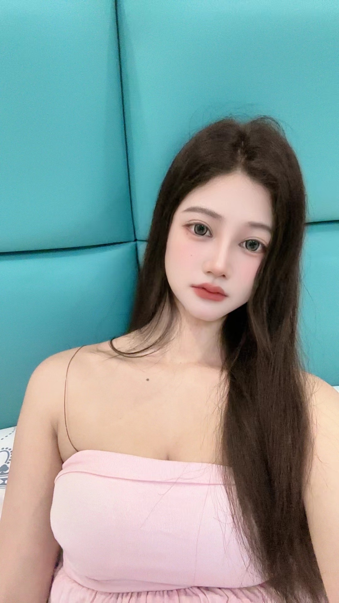 番禺桥南 05年嫩妹 快餐200 戴套口300 想服务谨慎选