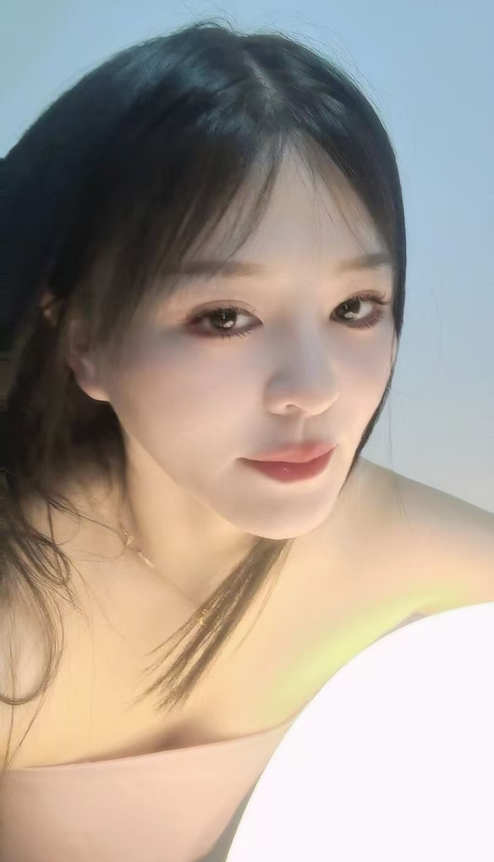 镜湖美艳御姐小可