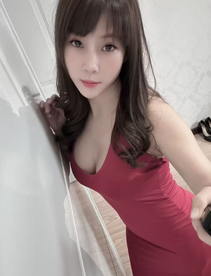 极品身材辣妹林梦希