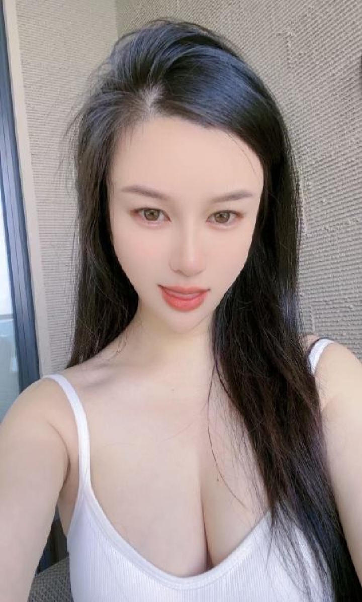 龙华艳舞大波妞可欣