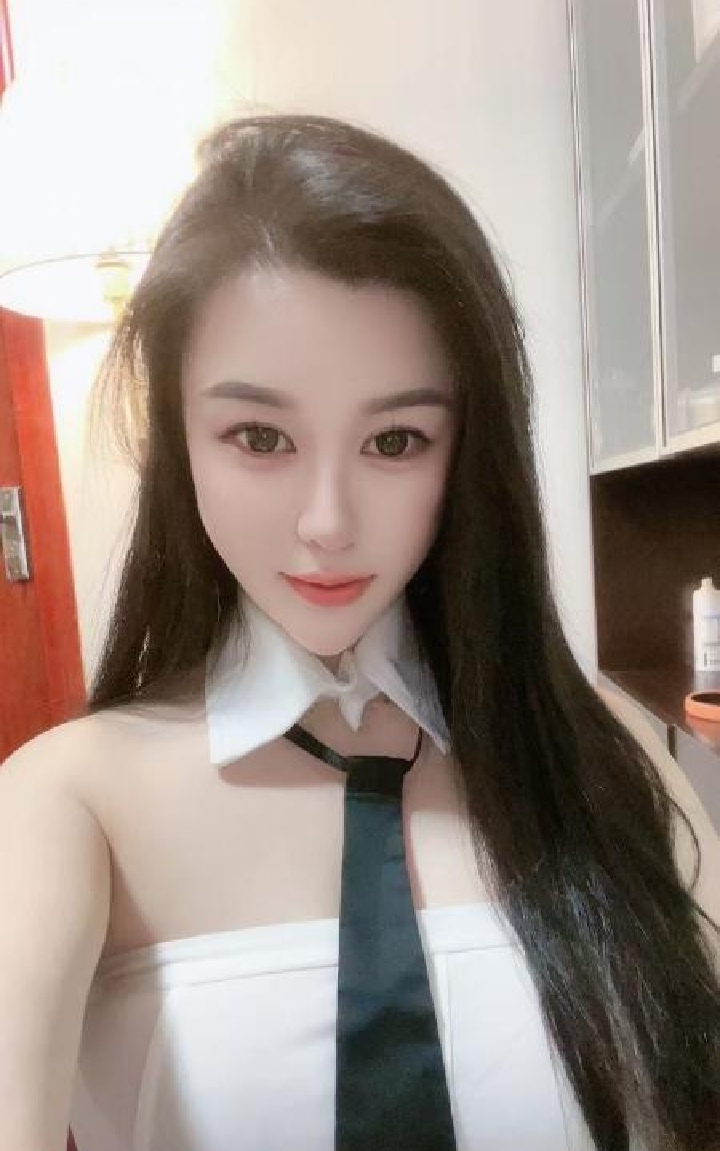 龙华艳舞大波妞可欣