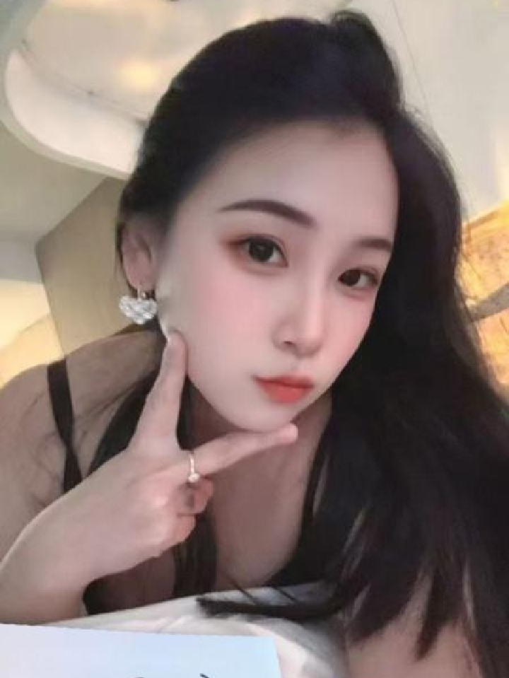 婉儿老师很迷人