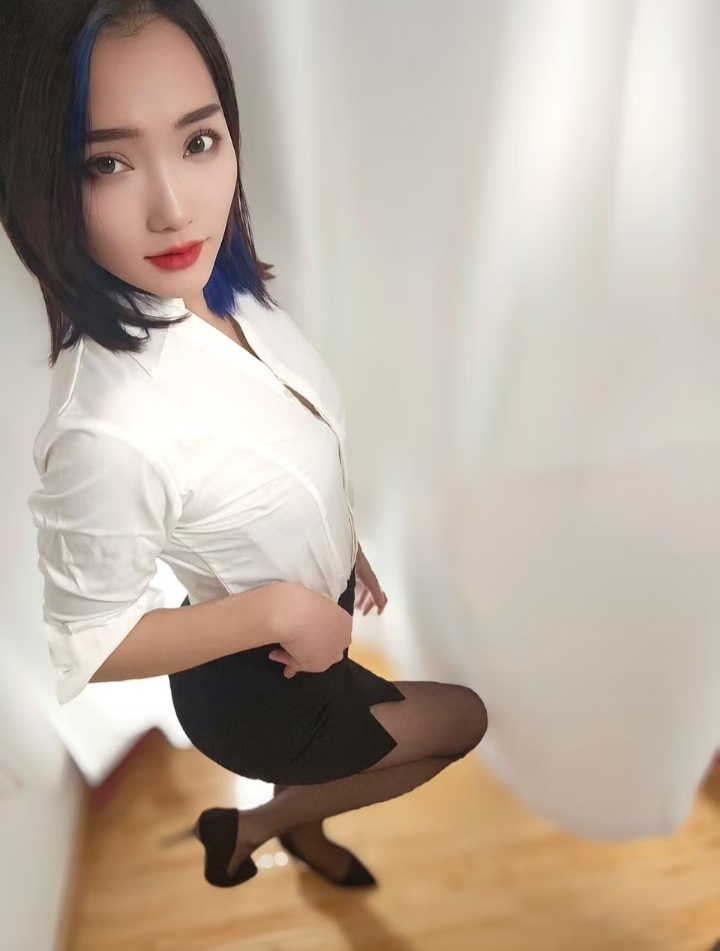 丝足美腿辣妹lisa